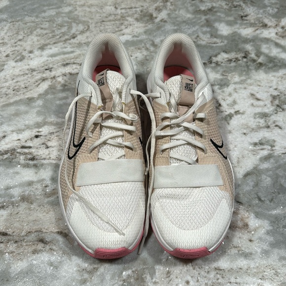 Nike MC Trainer 2 - Picture 1 of 3